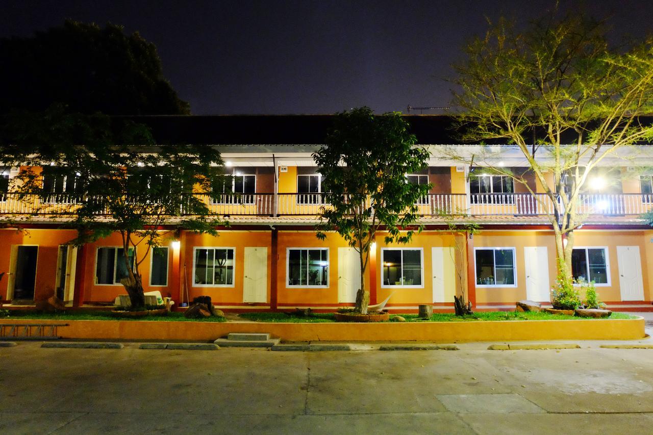 Aiyara House Acomodação com café da manhã Phra Nakhon Si Ayutthaya Exterior foto