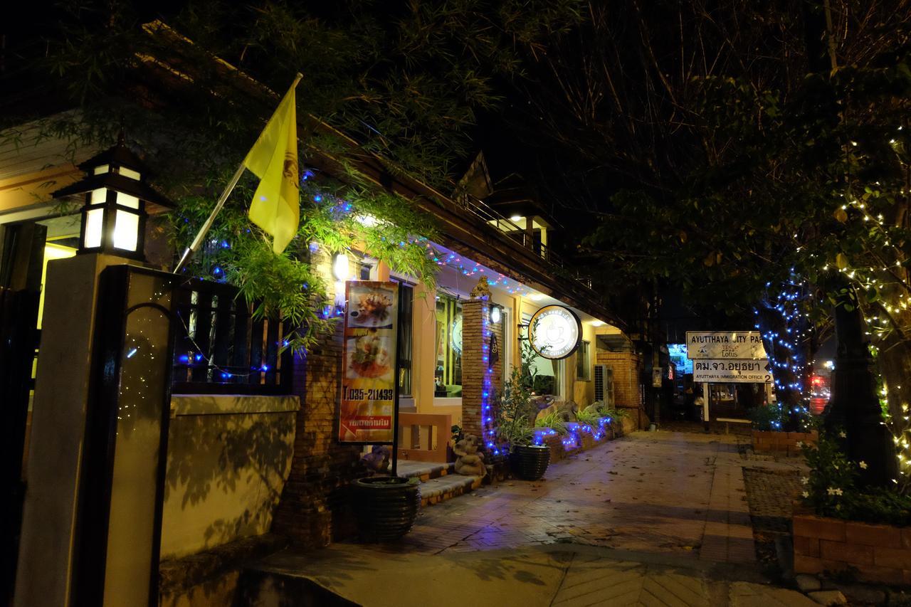 Aiyara House Acomodação com café da manhã Phra Nakhon Si Ayutthaya Exterior foto